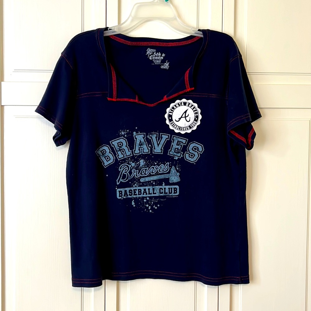 Altanta Braves Baseball - women’s shirt size XL